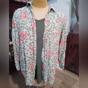 Velvet Heart Plus Size 2X Floral & Cheetah Print & XXL Green V- Neck Top